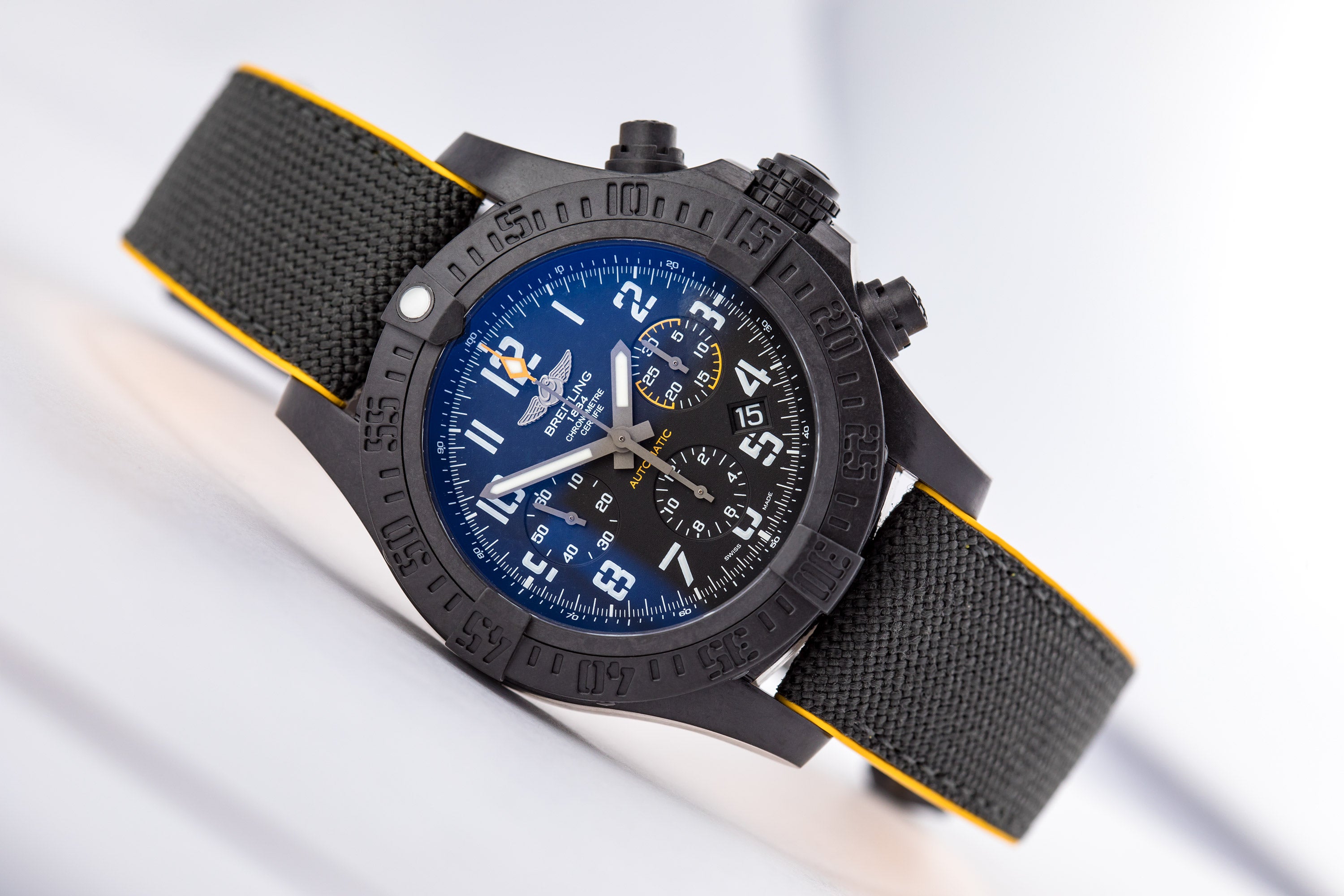 Breitling avenger clearance hurricane strap