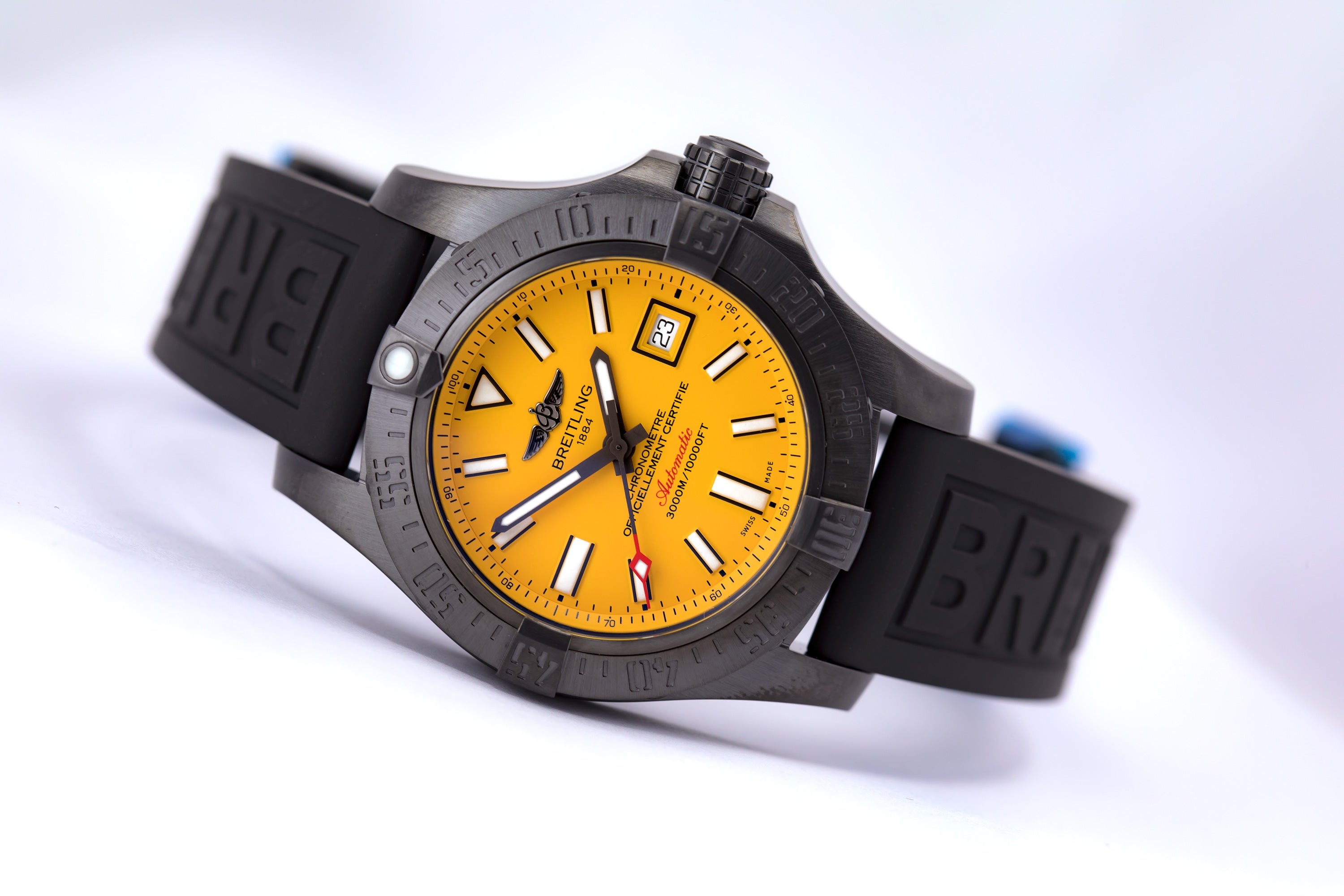 Breitling Avenger II Seawolf Blacksteel Edition w Folding